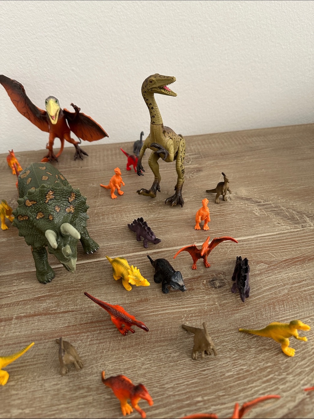 Assorted Kids Dinosaur Toy Figures - Multicolor Set - Picture 4 of 5